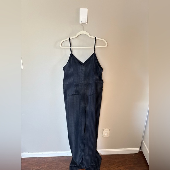 By Anthropologie • Navy Blue Pinstriped Jumpsuit Sz 14 Spaghetti Strap Casual - Picture 10 of 11